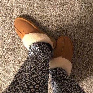 Ugg slippers women size 8